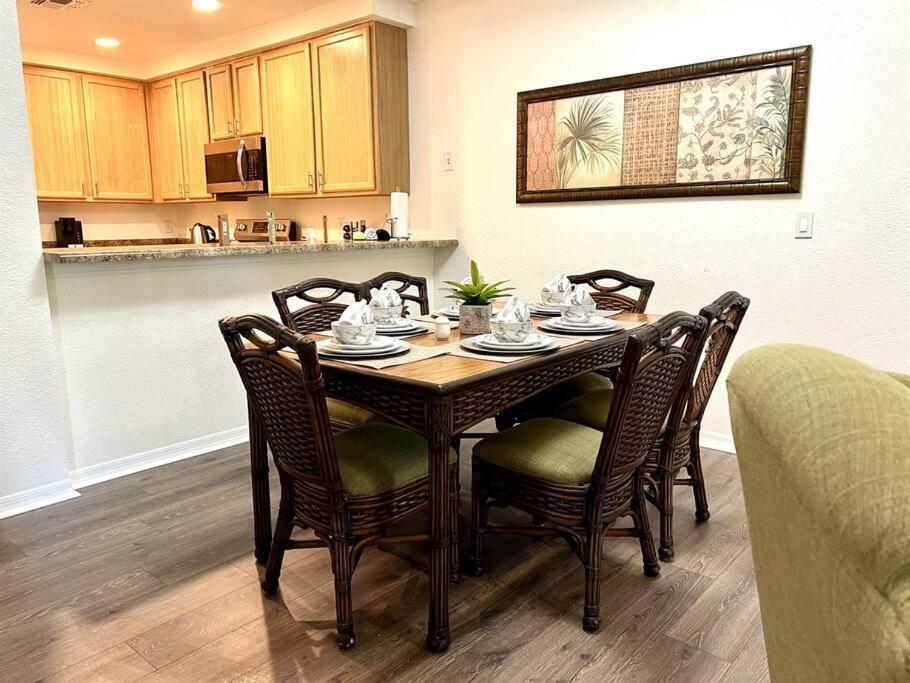 Apartment 9055 Gem Condo-3 Bed/2ba *